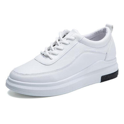 

In the spring&summer of 2018 womens shoes increased in air permeability Running shoes women
