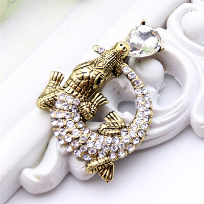 

Fashion Women Crocodile Brooch Big Crystal Rhinestone Jewelry Pin Animal Brooches Broches Chic Crocodile Badge Ladies Lapel Pins