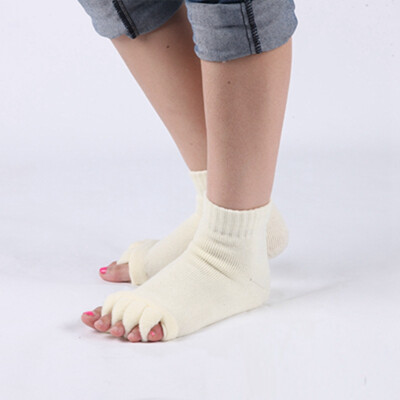 

1 Pair Unisex Smile Five Fingers Trainer Toe Ankle Sport Socks White Colors