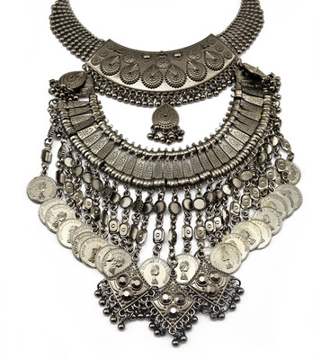 

Idealway 3 Colors Gold Silver Gun Black Alloy Vintage Ethnic Chunky Coin Tassel Choker Necklaces Women Jewelry