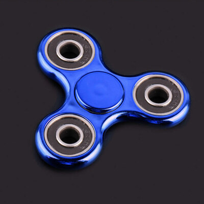 

2018 New Cool hand spinner Fingertip gyro Decompression toys fidget spinner metal Kids toys Gifts for children Free shipping