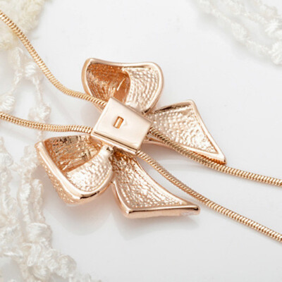 

New Elegant Sweet Crystal Rhinestone Bow Bowtie Pendant Necklace Sweater Chain