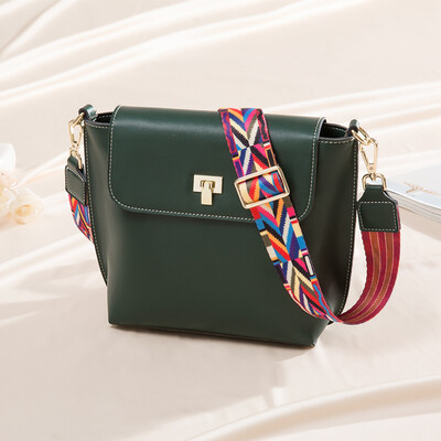 

Viney leather handbag Korean version of the wild female bag slung lady bag wide shoulder strap bucket bag ink green