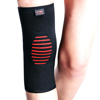 

Li Ning LINING sports warm knee knee men and women sports protection single only high telescopic bamboo charcoal XL (trademark black and red random delivery)