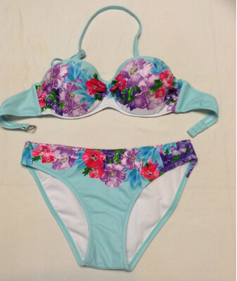 

Г-жа печати сексуальный раскол купальник