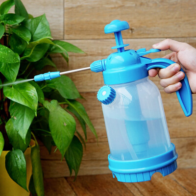 

Ou Runzhe sprinkler 2L PP Japanese air pressure home cleaning gardening watering mouth long mouth spray pot