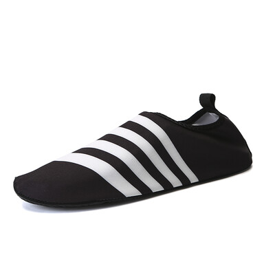 

Unisex Flat Swimming Water Shoes Outdoor Soft Beach Shoes Seaside Diving Elastic Sneaker Walking Couple Yoga Shoes