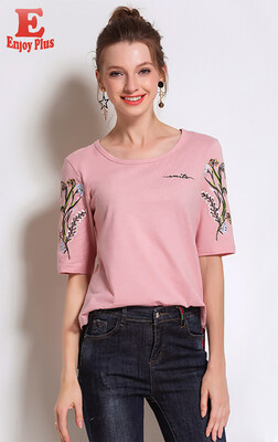 

M L XL XXL 3XL 4XL 5XL casual cotton new summer 2018 basic women t shirt half sleeve big size pink loose tops flower embroidery