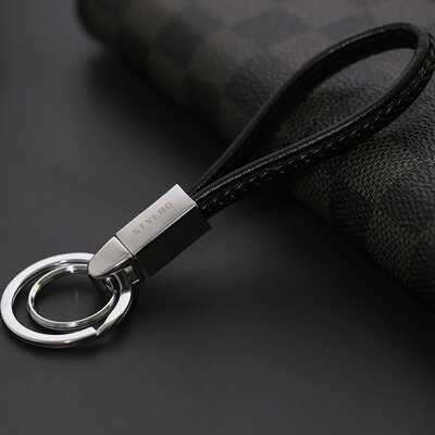 

Cara decoration car key ring ring key chain chain mother ring key pendant car ornaments creative gifts birthday gift black