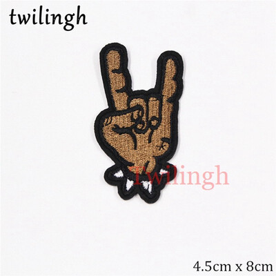 

1 pcslot Embroidered Patches Big Cat Crown Sequin Patch Iron On Fabric Badge Sew On Clothes Appliques DIY Wedding Stickers
