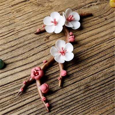 

Hand-painted ceramic flower plum ornaments Creative TV background wall decorations wall pendant home decorations craft