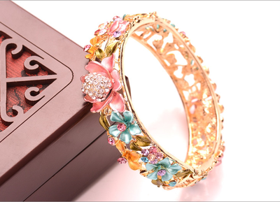 

Jewelry bracelet national style court painting butterfly love flower accessories diamond openings Bracelet Fashion accessori