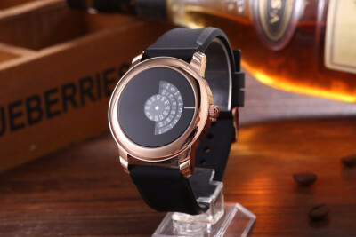 

New Arrive Men Gifts Brief Design Black Rubber Strap Creative Turntable&Unique Design for Young Fashion Quartz Wrist Watches