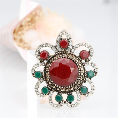 

Vintage Big Round Natural Stones Women Brooch Pins Antique Gold Color Resin Crystal Dress Corsage Russia Ethnic Jewelry 2018 New