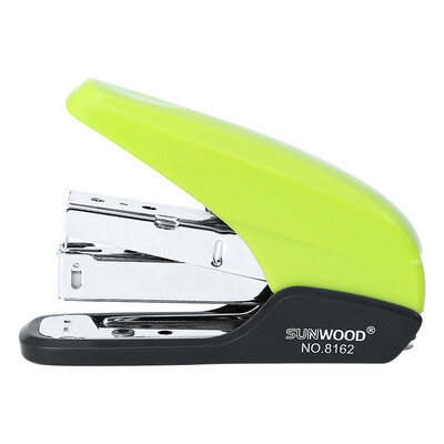 

Sanmu SUNWOOD labor-saving small stapler mini stapler 16 pages for 10 staples green 8162