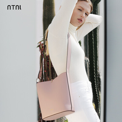 

NTNL pail bag ladies 2018 new leather messenger bag single shoulder bag wide shoulder belt handbag for women