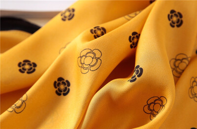 

Guttavalli Women Vintage Camellias Small Ties Female Geometric Floral Wraps Summer Chevron Sunscreen Soft Silk Flowers Scarves