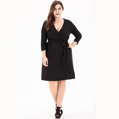 

2018 Best Seller New 7-Point Sleeve Short Dress Black V-Neck Large Size Wrap Dress