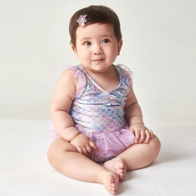 

Yizi childrens swimwear girls baby one-piece swimsuit small childrens triangle princess dress hot spring swimsuit EZI18G018 fish scale printing 90cm