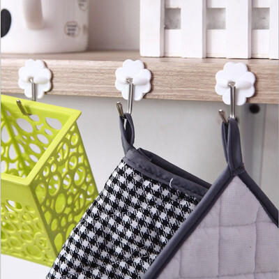 

Accor bathroom with punching hooks&5 coats