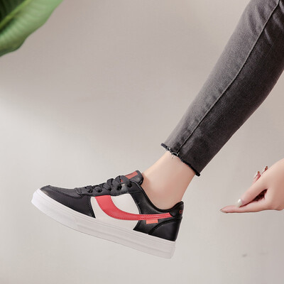 

Autumn wild Korean students fall flat shoes girls street shooting Korean junior high school students retro port wind