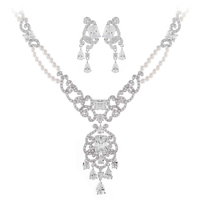 

Aiyaya Fashion Jewelry Heart High Quality Crystal Human Waterdrop Cushion-cut Ball Earrings And Necklace For Weddings