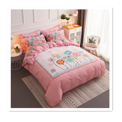 

Four-piece linen garden on a stylish cotton bed