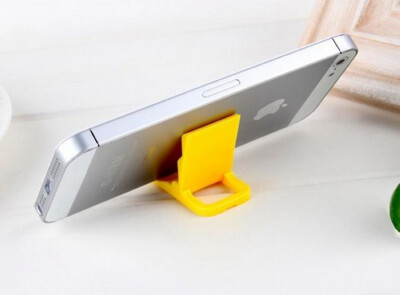 

Mini Universal Plastic Desk Stand Holder For iPhone Smart Phone Random Color