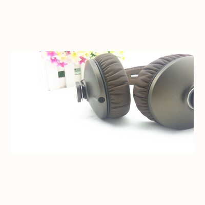 

The ultimate 71 channel magic sound U1 head-mounted LED computer game headset esports eating chicken with headset microphone