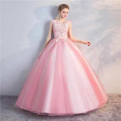 

Quinceanera Dresses 2018 New The Party Luxury Embroidered Ball Gown Sweet Stereo Floral Appliques Evening Dress