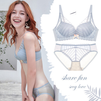 

Xia Weifang lace stripe gather adjustment underwear comfortable no trace no rims ladies bra set 52481 blue B80