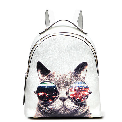 

Flag king (QIWANG) ladies shoulder bag head layer cowhide Korean version of the cat printing backpack female 8652 white