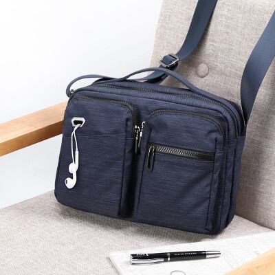 

Golf GOLF nylon shoulder bag mens large-capacity messenger bag multi-function Messenger mens bag D8BV41911J blue gray