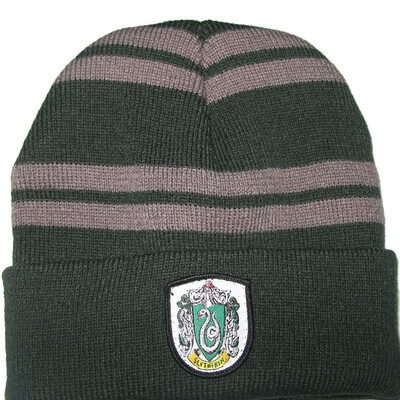 

Gryffindor Lattering Raven Crawford College Badge Hat