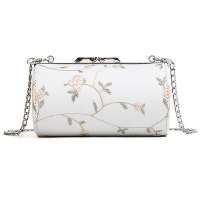 

2018 Fashion woman round cross body Mini high quality leather Silver chain clutch flower embroidery shoulder bag