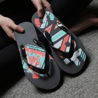 

Novel Teez 2018 new mens flip-flops summer European&American style non-slip wear-resistant sandals beach shoes