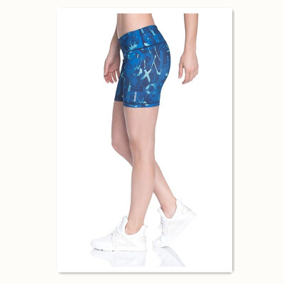 

Heart-shaped womens dolphin shorts with silkscreen print 2018 fashion models