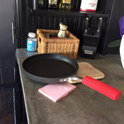 

Outdoor Hot Handle Holders for Cast Iron&Metal Frying Pans