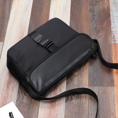 

Golf GOLF shoulder bag mens nylon Messenger bag mens large capacity postman mens bag D8BV43865J black