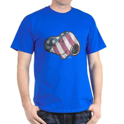 

CafePress - Snoopy - Vintage Flag - 100 Cotton T-Shirt