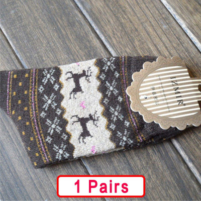 

5 pair Winter Women Socks Warm Wool Christmas Mid-calf Socks Woolen Snowflake Deer Comfortable Gift