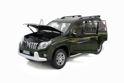 

118 scale Toyota Land Cruiser Prado 2009 diecast model car green