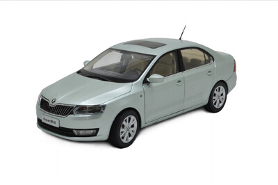 

118 scale Skoda Rapid 2013 diecast model car cyan