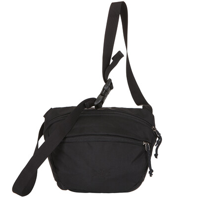 

Археоптерикс ARCTERYX Maka2 простые карманы 7364 2L все чёрные