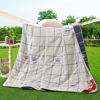 

Antarctic Nanjiren is the core of home textiles skin soft&soft printing summer cool quilt single&double summer thin quilt summer air conditioning was milk white dark gray 180 200cm