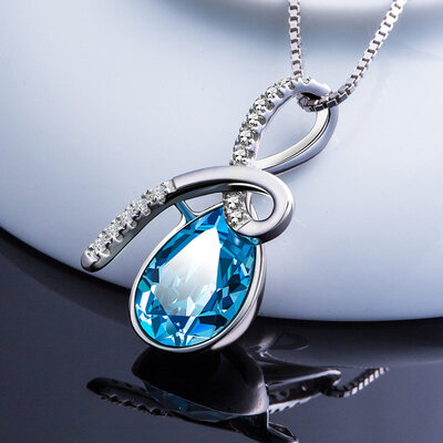 

True hee white Valentine's Day gift to send his girlfriend birthday gift girls practical creative gifts to send his girlfriend wife girlfriend couple S925 necklace