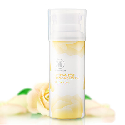 

Urtekram Facial Cleansing Rose Brightening Cleansing Cleansing Milk Cleansing Milk Light yellow