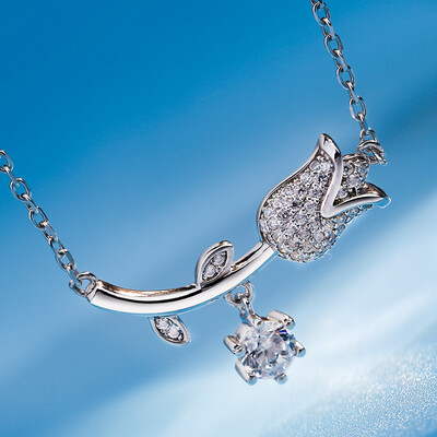 

Yinman S925 silver necklace female chain-locked chain sweet rose fashion jewelry pendant send girlfriend birthday gift white send girlfriend Valentine's Day birthday gift