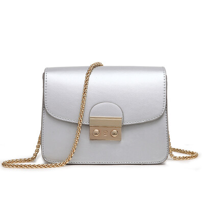 

Name of the summer MINGXIA Messenger bag female chain small square bag wild shoulder bag fashion Messenger bag ladies small bag female MX101B black