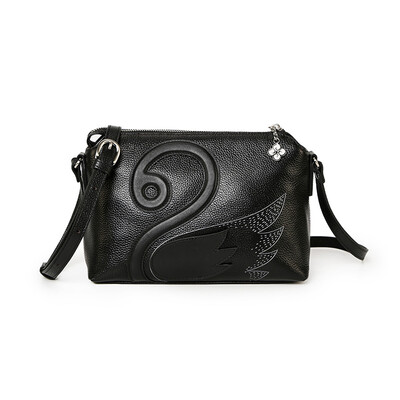 

Banpo decorated family bampo the first layer of leather bag female shoulder bag sweet leisure Messenger bag female bag bag female girlfriend gift D620150313 black 930